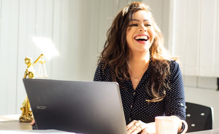 How to Relieve Period Cramps Fast at Work Without Any Birth Control Pills