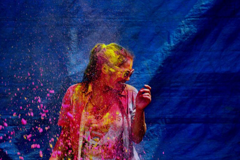 How to Ensure Safety for Women While Playing Holi