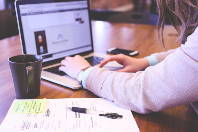 8 Productive Things to Do on Friday for a Smooth Monday