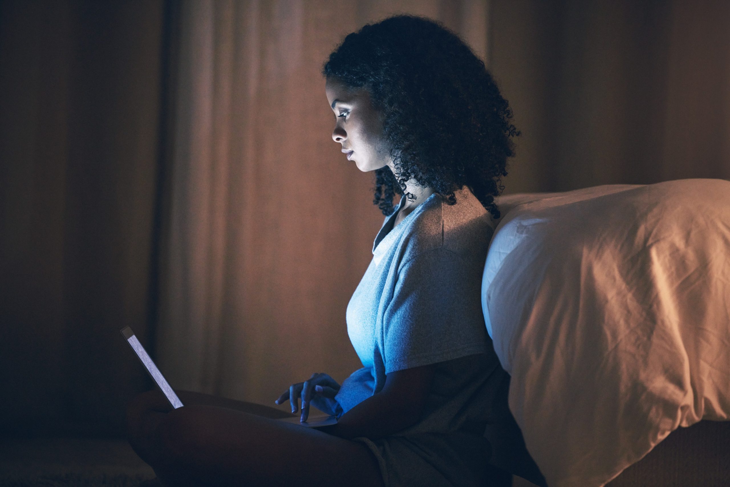 8 Stupid Social Media Mistakes After Breakup to Avoid