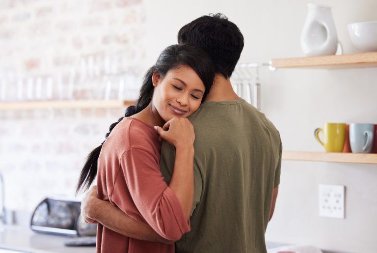 8 Smart Ways in Dealing with an Emotionally Immature Partner