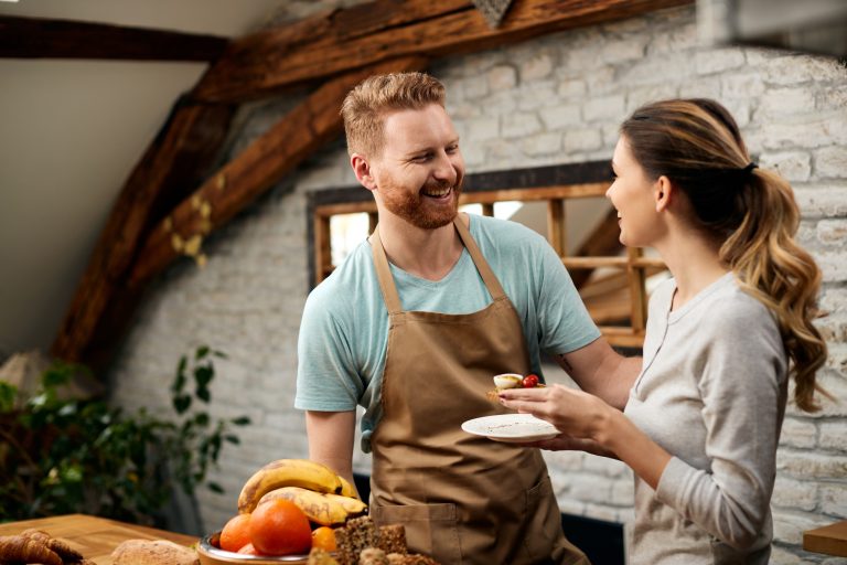 10 Beautiful Habits of Happy Couples