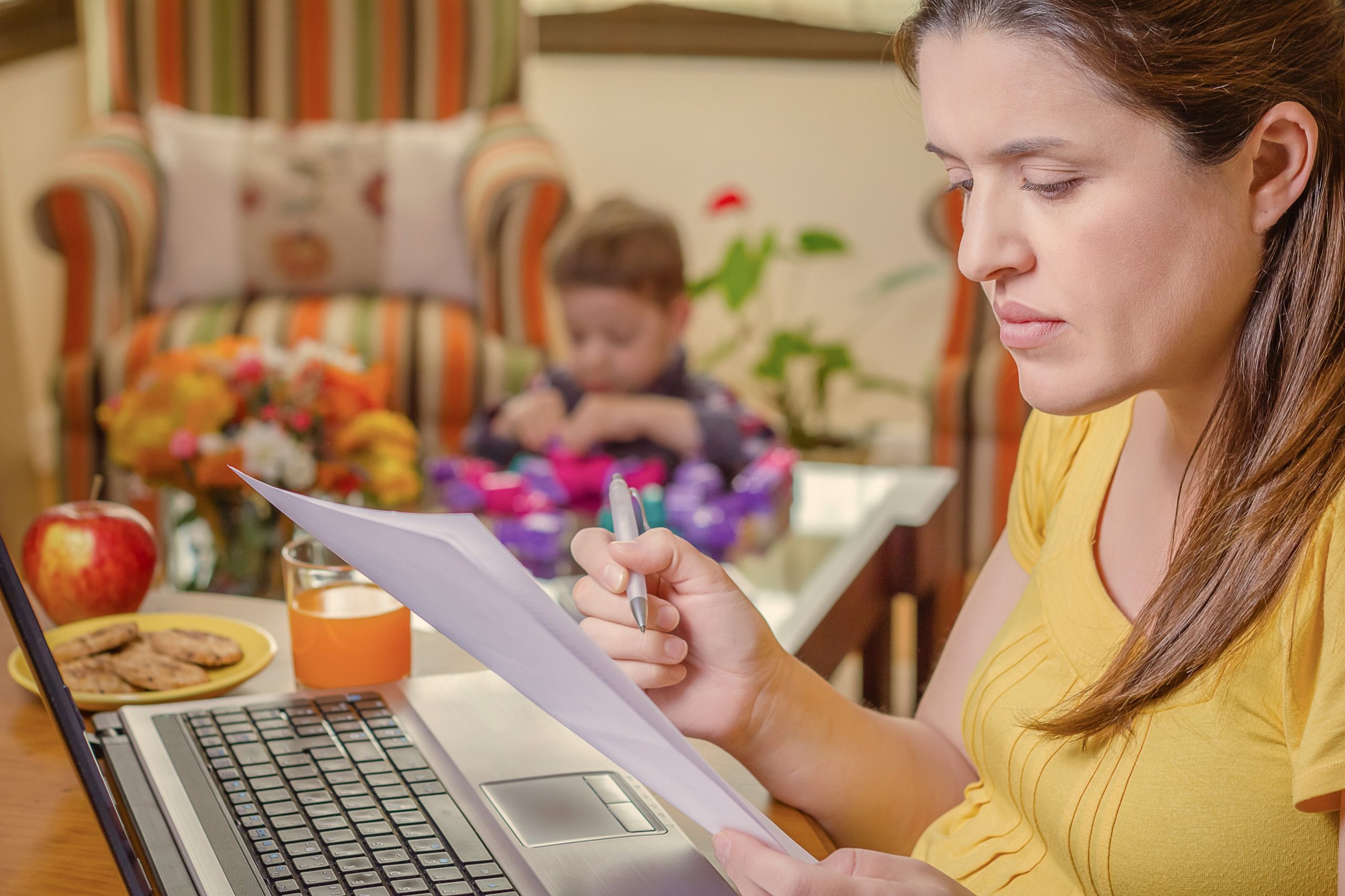 9 Common Money Mistakes That Moms Make