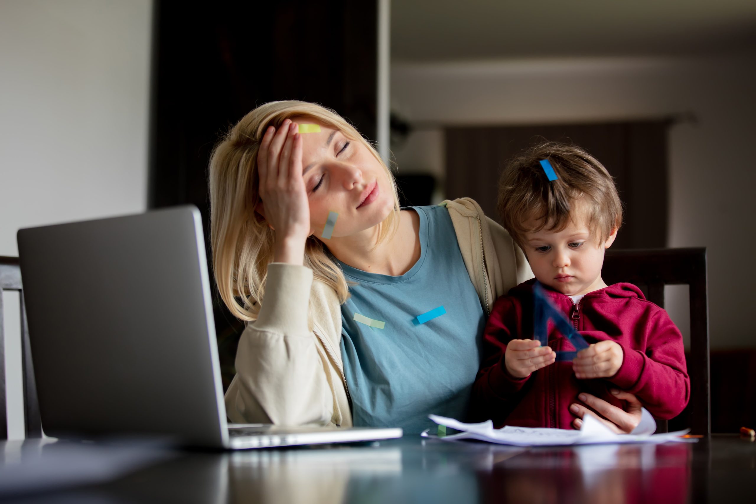 10 Ways to Relieve Yourself From Working Mom Guilt